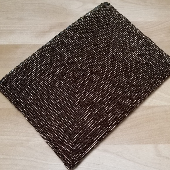 REGALE LTD. | COPPER SEED BEAD ENVELOPE CLUTCH - Picture 6 of 7